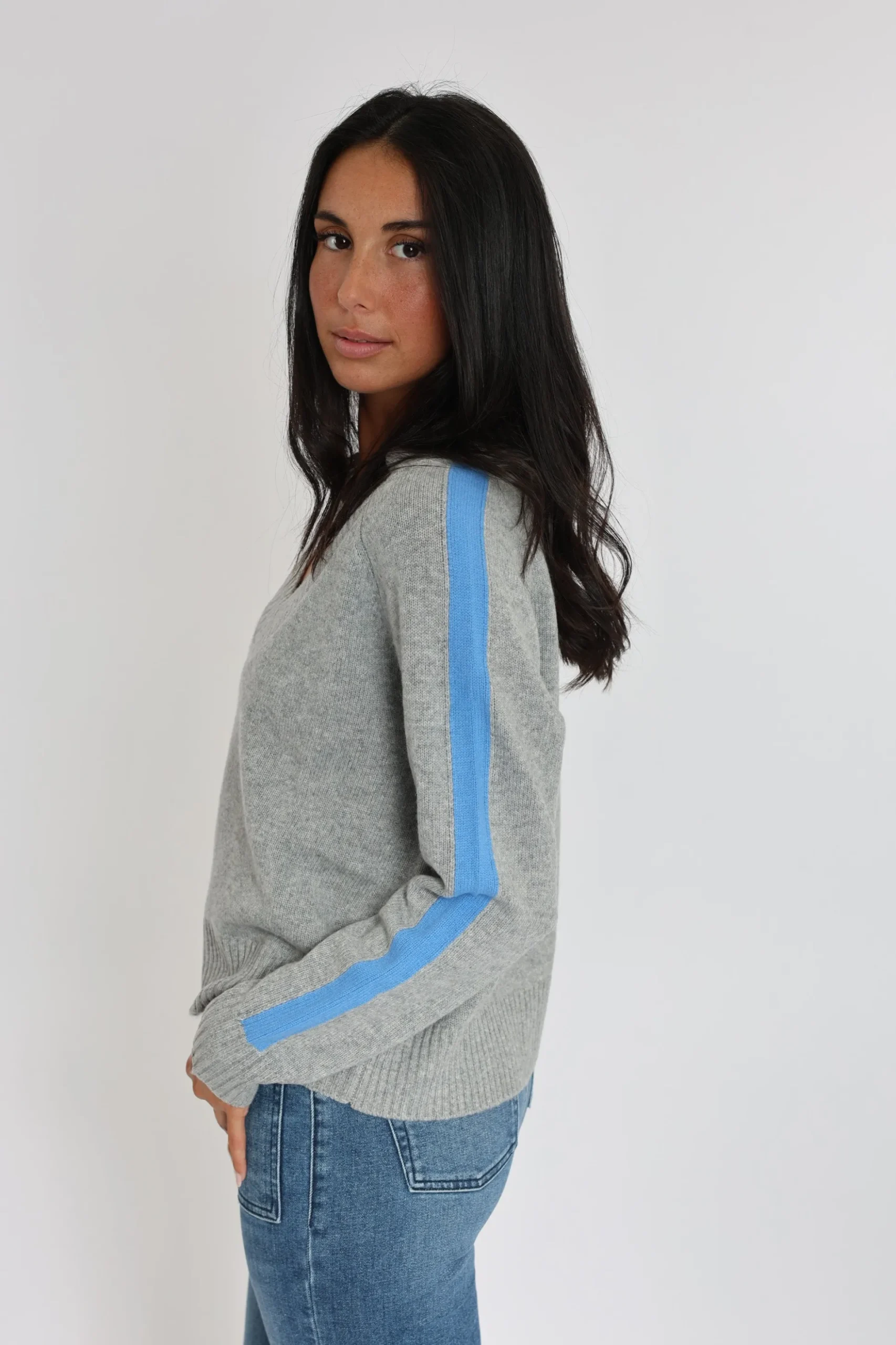PULL COL V ASTRID GRIS CHINÉ/BLUE^KOOKAÏ Fashion